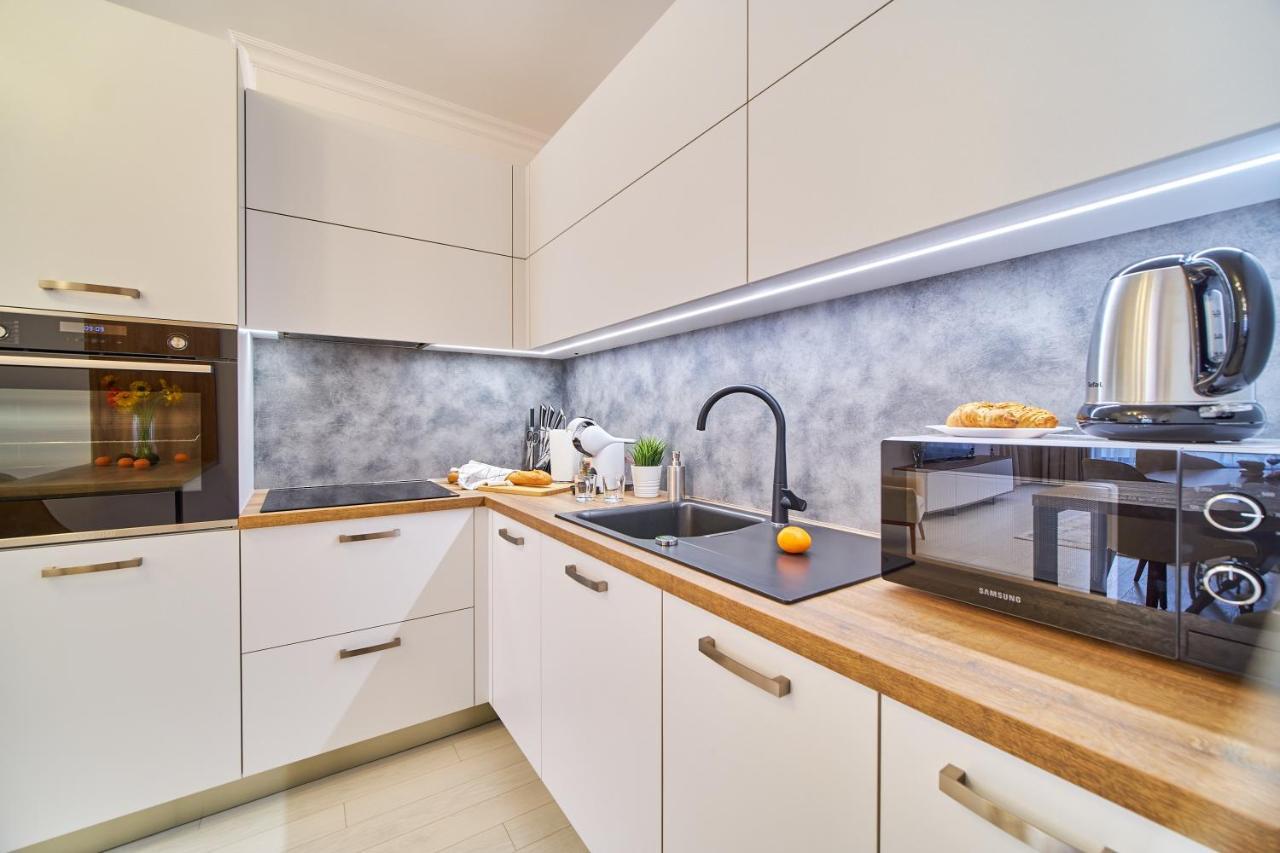 Premium Center Apartment In Grand Karavel Varna Buitenkant foto