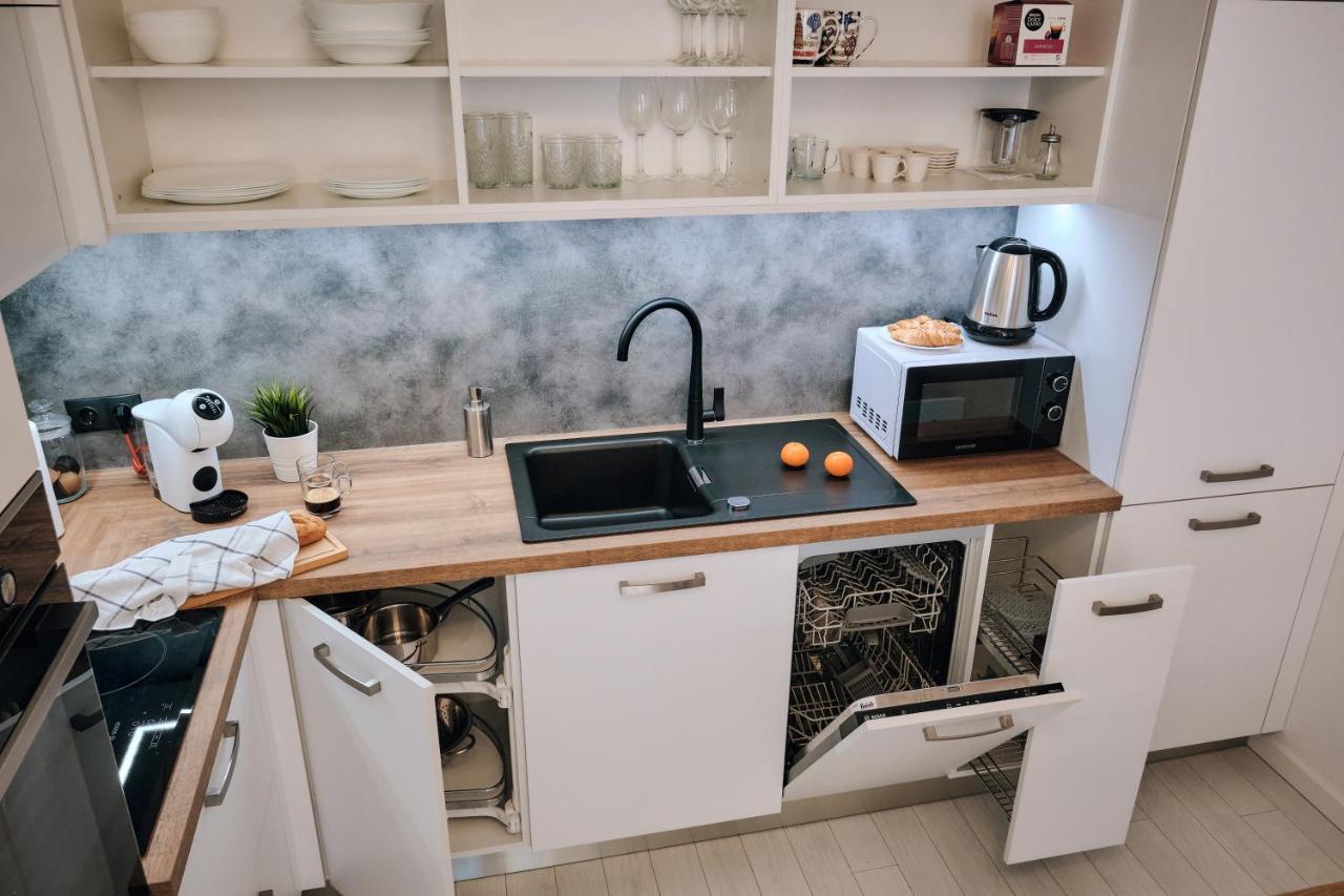 Premium Center Apartment In Grand Karavel Varna Buitenkant foto